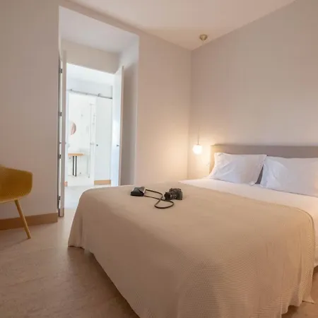 Welcomebuddy - Casa Carolina - Stylish Retreat Guest house